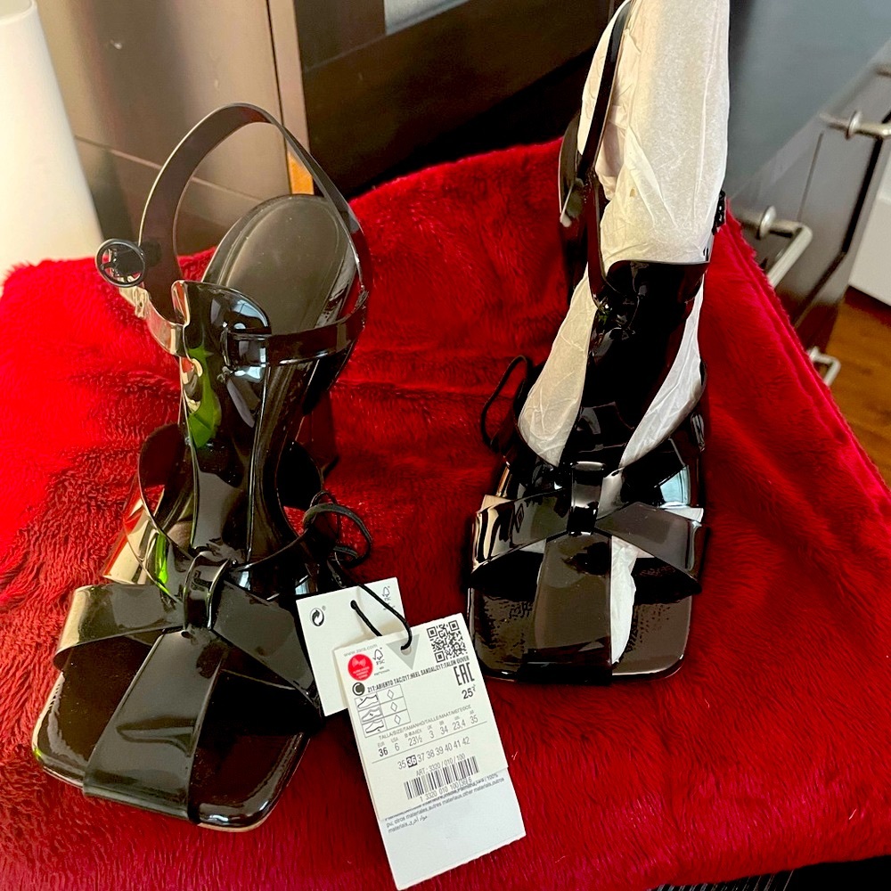 Zara black high-heeled vinyl sandals size 6